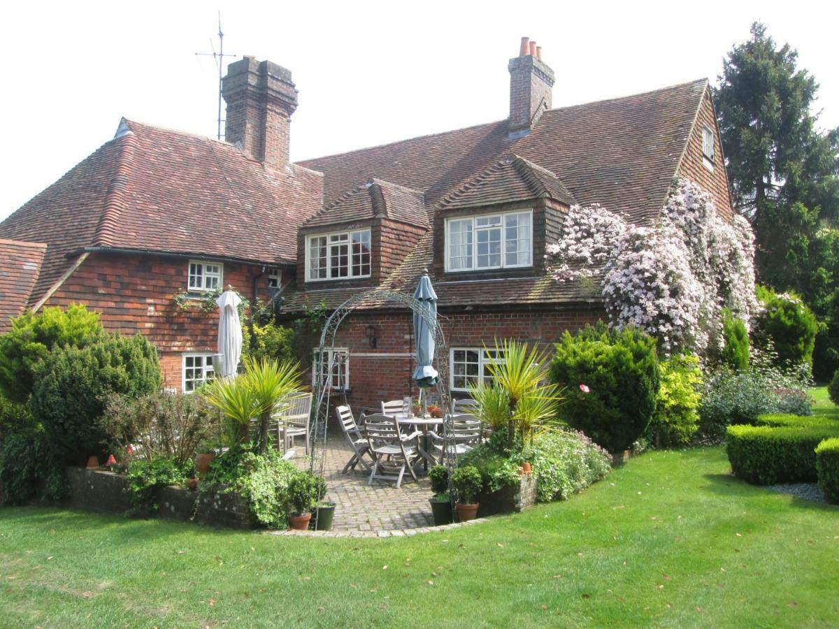 Clayton Wickham Farmhouse Hurstpierpoint Exterior photo